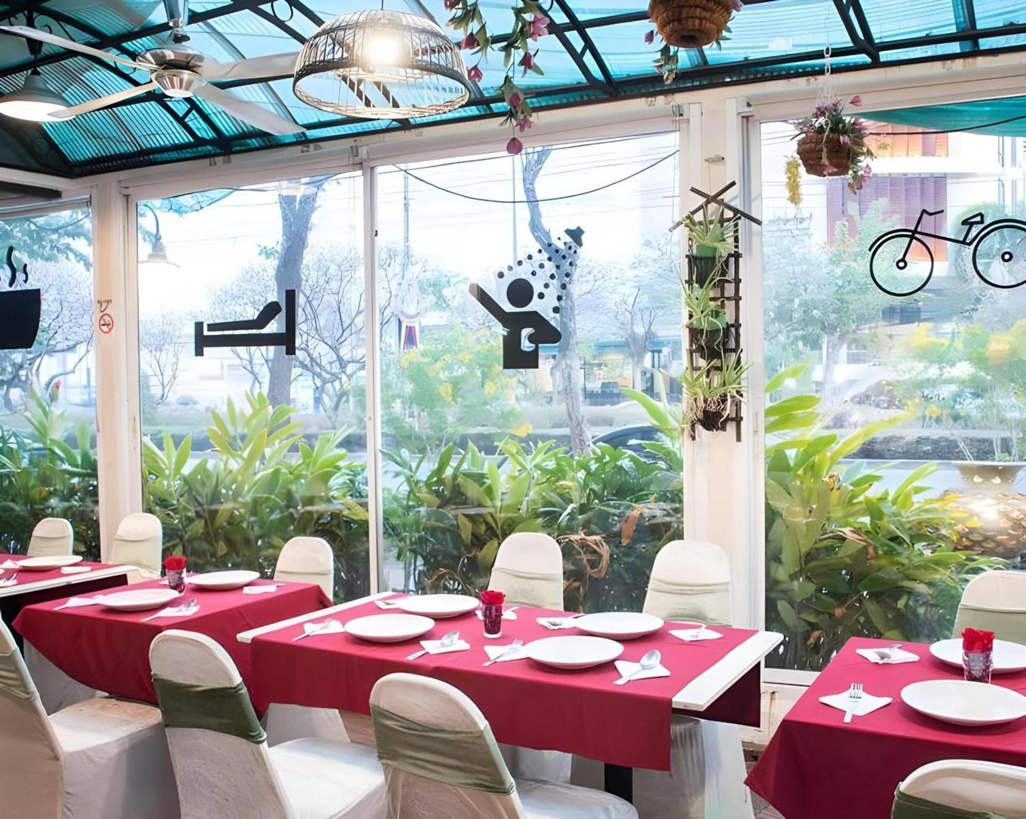 Collection O Howard Square Boutique Hotel Bangkok Eksteriør billede