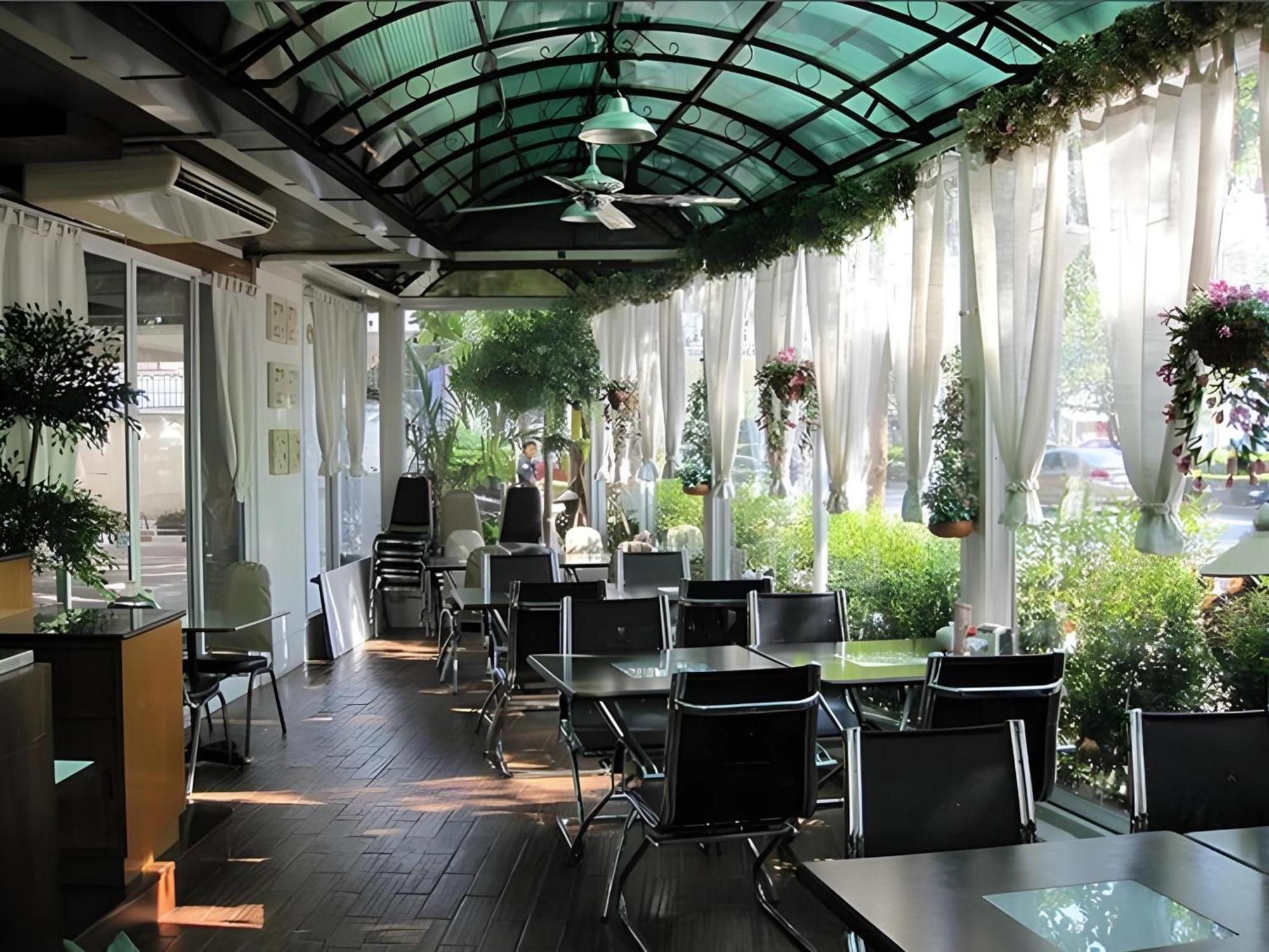Collection O Howard Square Boutique Hotel Bangkok Eksteriør billede